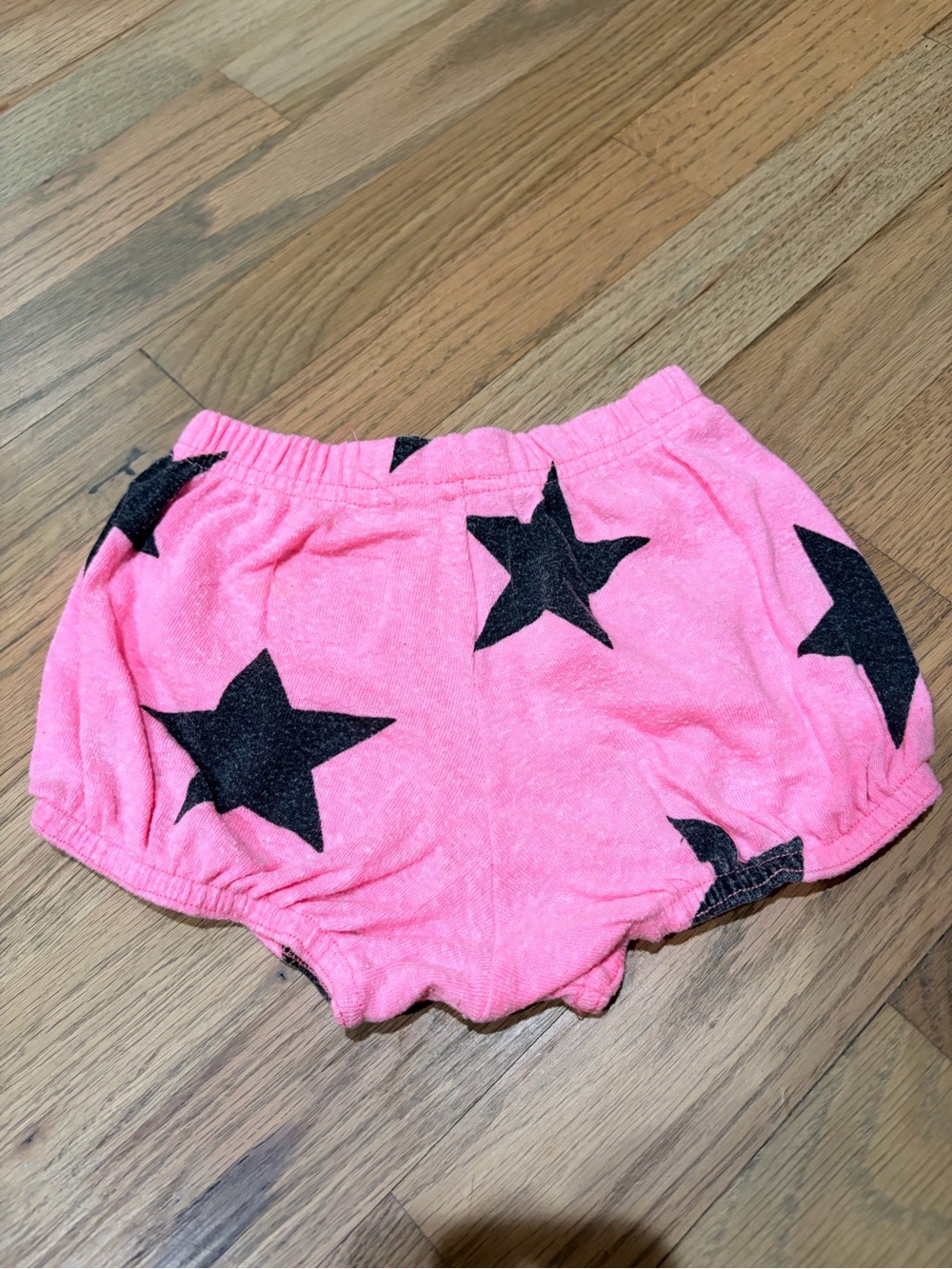 Denny’s nununu brand baby girl bright pink star shorts